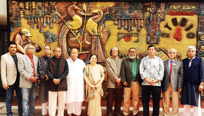 চ্যানেল আই ভবনে ‘মুস্তাফা মনোয়ার স্টুডিও’র নামফলক উন্মোচন