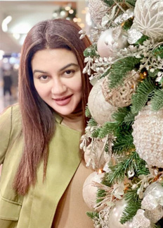 যেভাবে কাটল তারকাদের বড়দিন