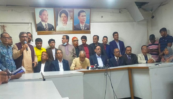 ১৬ বছর পর বিএনপি কার্যালয়ে অলি আহমদ