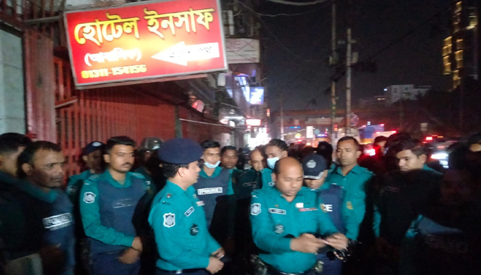 রাজধানীতে জঙ্গি আস্তানা সন্দেহে আবাসিক হোটেলে অভিযান
