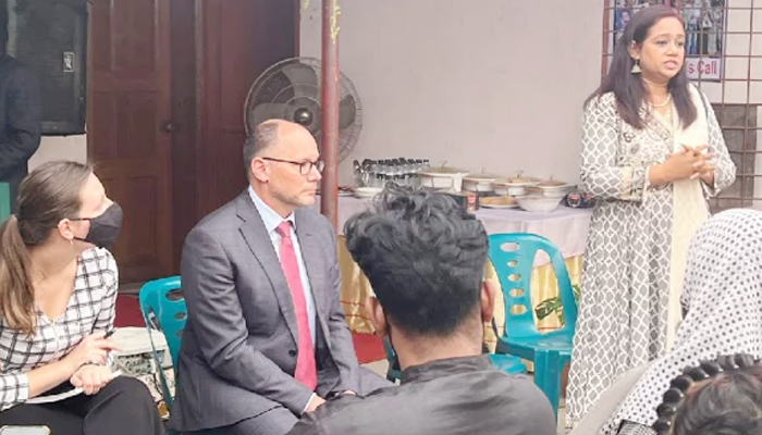 নিখোঁজ বিএনপি নেতা সুমনের বাসায় মার্কিন রাষ্ট্রদূত
