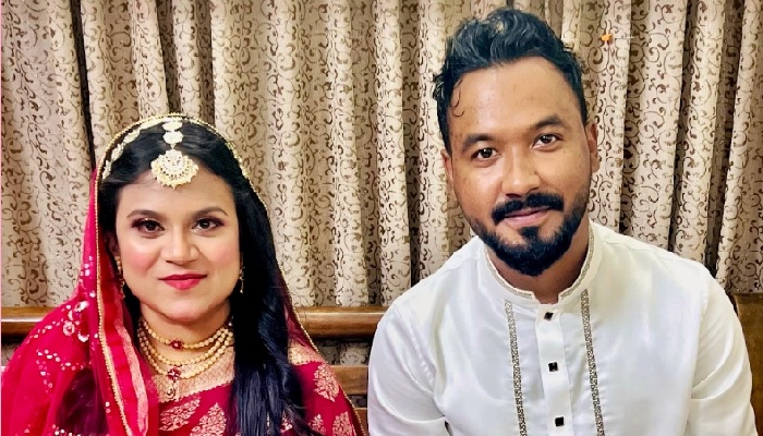বিয়ে করলেন পলাশ