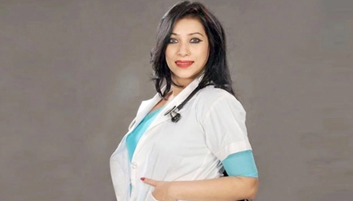 ৮ বছর বয়সে এসএসসি পাস করেন ডা. সাবরিনা