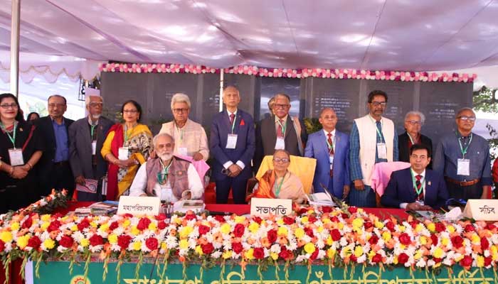বিভিন্ন ক্ষেত্রে অবদানের জন্য পুরস্কৃত ১০ গুণী