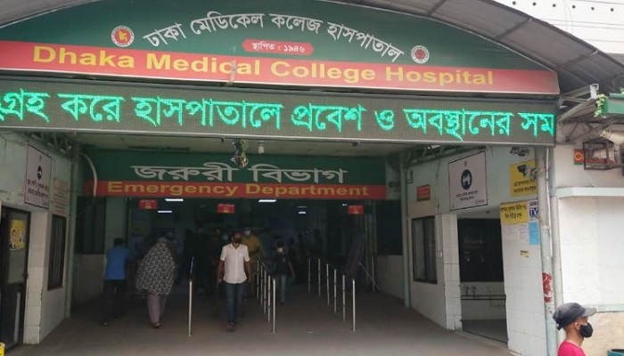 রাজধানীতে হাজারীবাগে দুই গাড়ির চাপায় শিশু নিহত