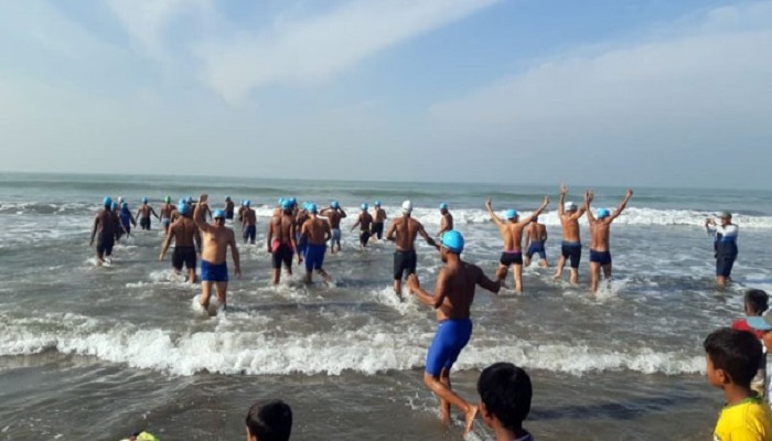 এবার ২০ সাঁতারু পাড়ি দিয়েছেন বাংলা চ্যানেল