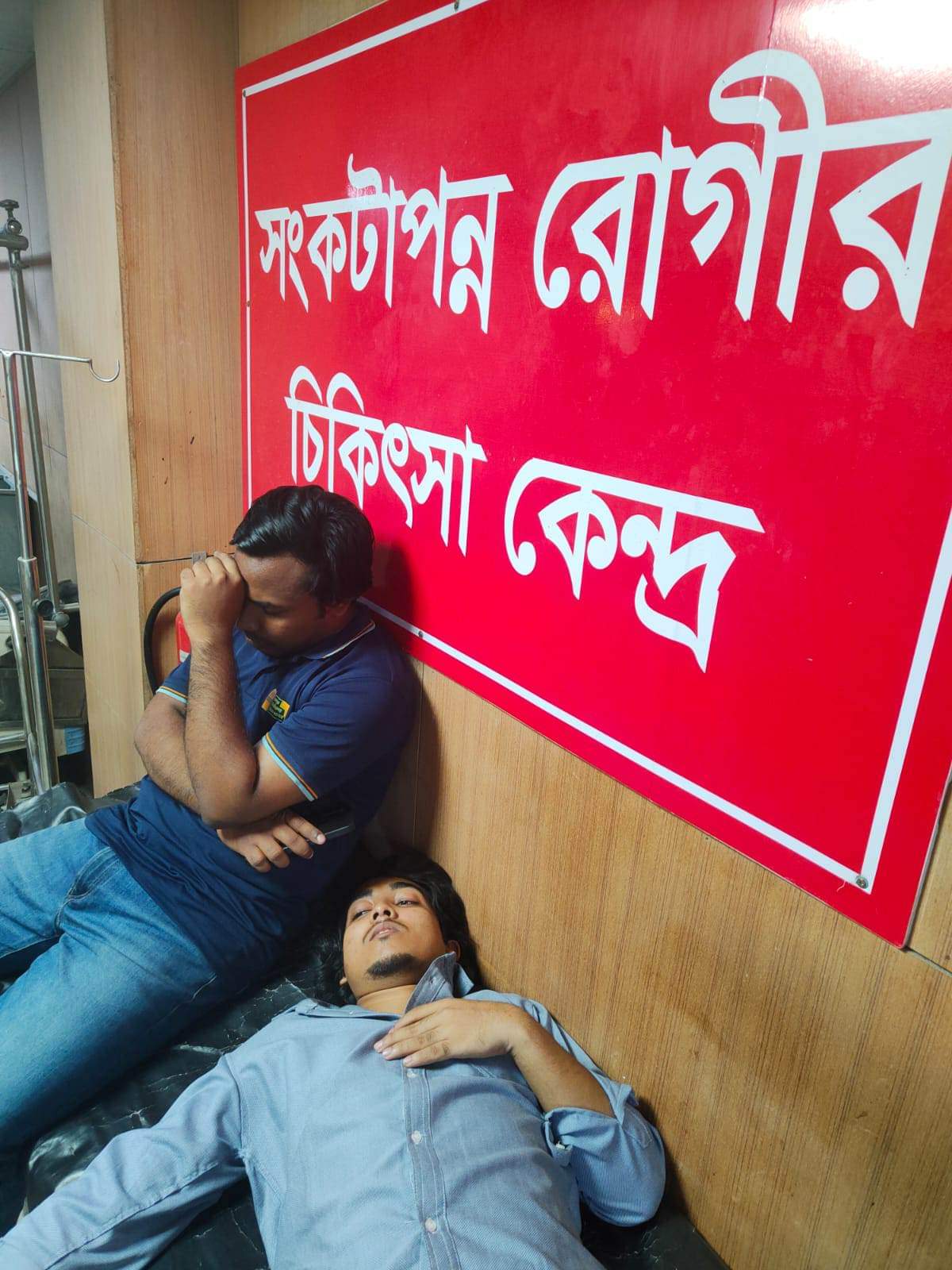 জবির চার সাংবাদিকের ওপর ছাত্রলীগের হামলা