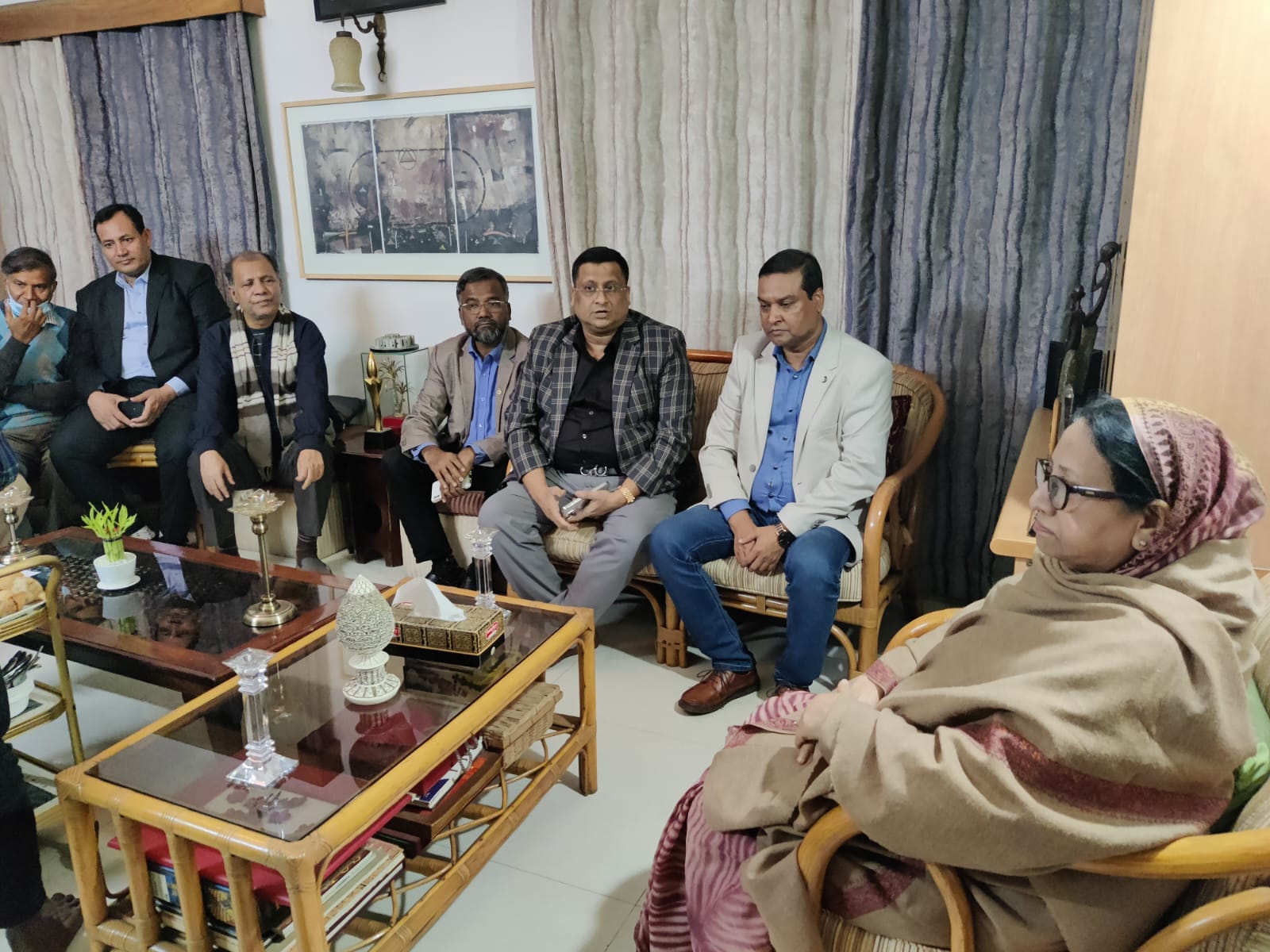 মির্জা ফখরুলের বাসায় পেশাজীবী নেতৃবৃন্দ