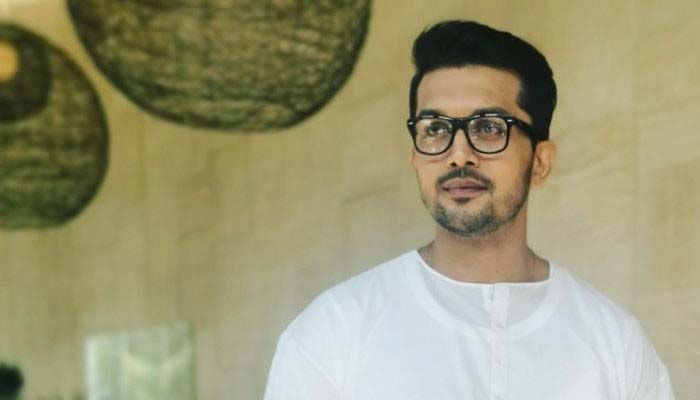 আবারও রোমান্টিক সিনেমায় আরিফিন শুভ