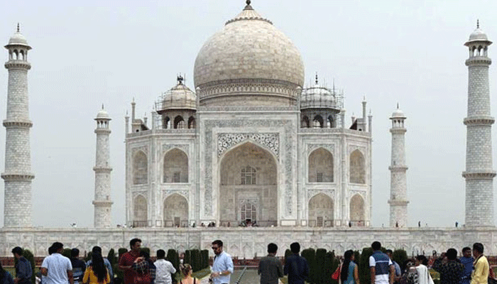 প্রথমবার বকেয়া বিলের জন্য তাজমহলকে নোটিশ