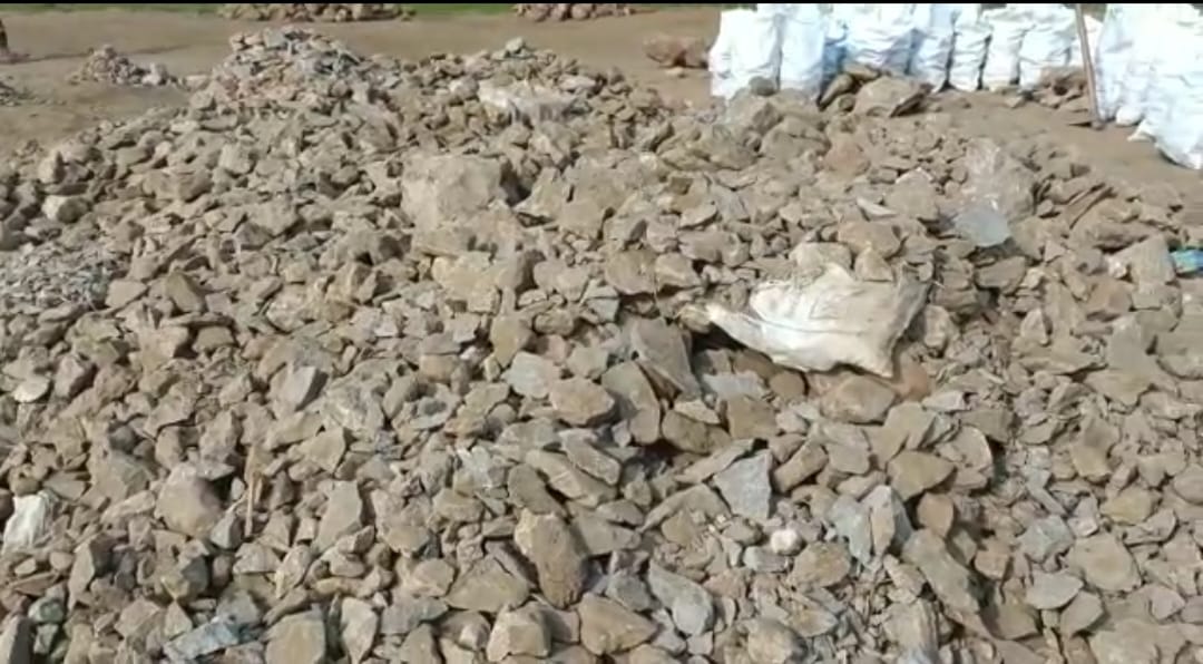 তাহিরপুরে কয়লার পর এবার উদ্ধার চোরাই চুনাপাথর