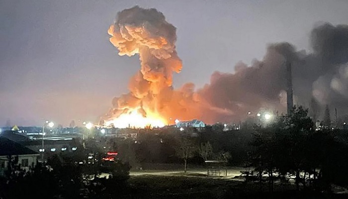 ইউক্রেনে পরমাণু স্থাপনার কাছে বোমা হামলা