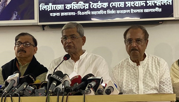 আন্দোলন নস্যাৎ করতে কৌশল অবলম্বন করবে সরকার