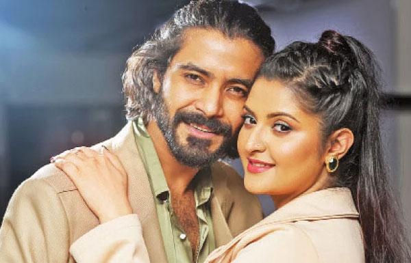 রাজের বিরুদ্ধে পরী মণির গায়ে হাত তোলার অভিযোগ