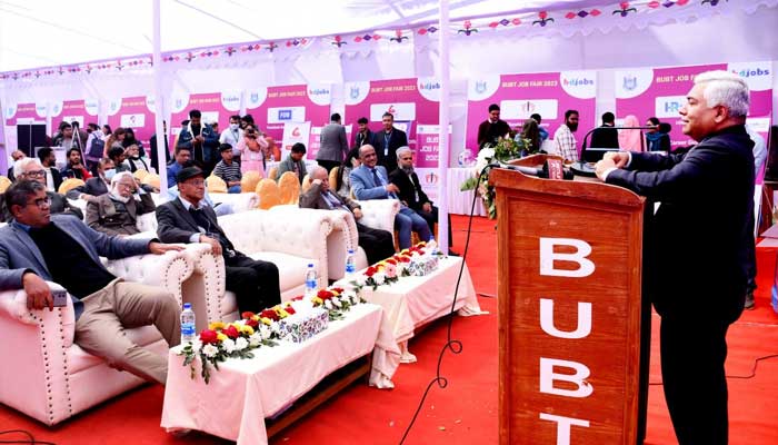 চতুর্থ শিল্প বিপ্লবের চ্যালেঞ্জ মোকাবিলায় শিক্ষার আধুনিকায়ন জরুরি