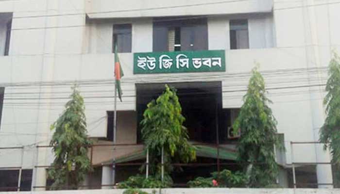 ৪ বিশ্ববিদ্যালয়ে ভর্তি বন্ধ