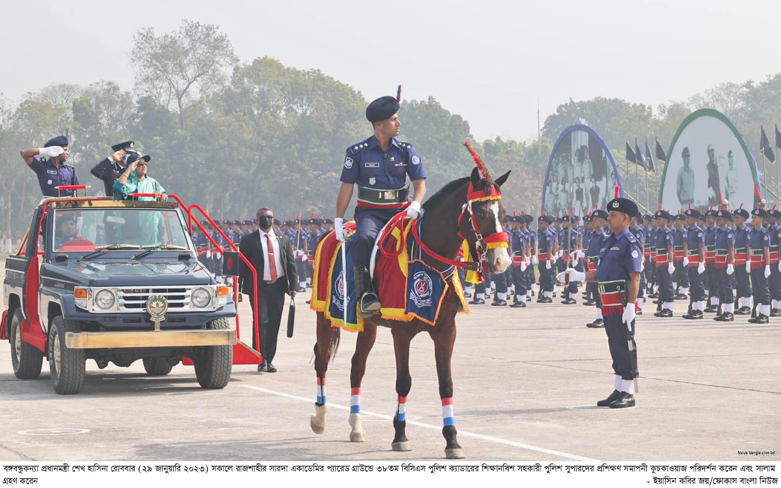 সন্ত্রাস দমনে জীবন বাজি রেখে কাজ করছে পুলিশ