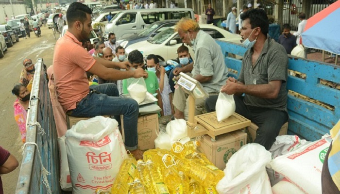 ভতুর্কি মূল্যে টিসিবির পণ্য বিক্রি শুরু