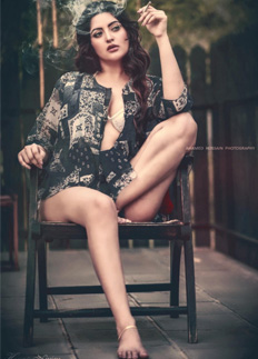 রাজের বাড়ি ফিরে যা বললেন পরী মণি