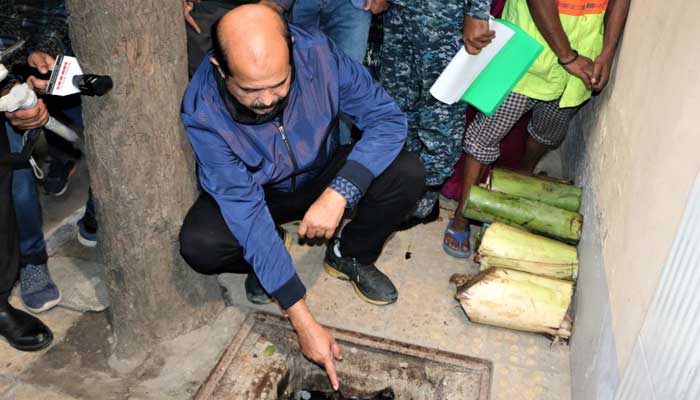 সারফেস ড্রেনে, খালে পয়ঃবর্জ্য পেলে ছাড় নেই
