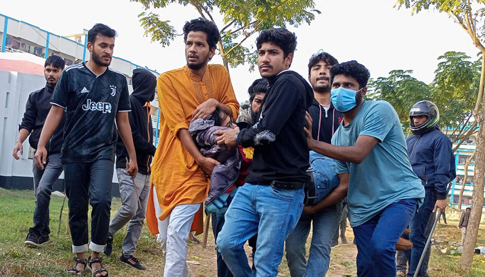 সিলেটে ছাত্রলীগের দু’পক্ষের সংঘর্ষে আহত ১০