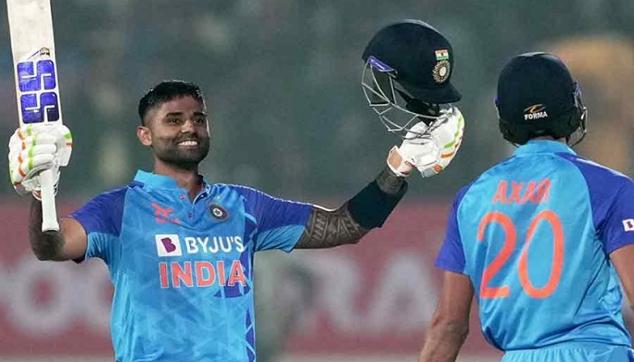 সূর্যের সেঞ্চুরিতে বড় জয়ে সিরিজ ভারতের