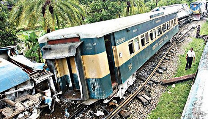 কিশোরগঞ্জে ট্রেনের বগি লাইনচ্যুত, আহত ১৫