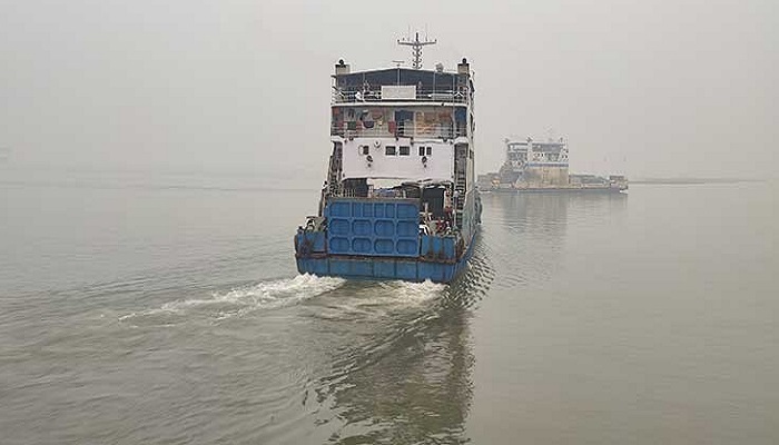 পাটুরিয়া-দৌলতদিয়ায় নৌ চলাচল শুরু