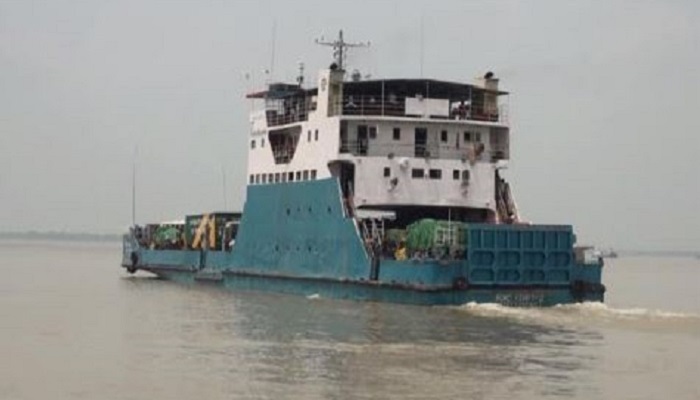 দৌলতদিয়া-পাটুরিয়া নৌরুটে ফেরি চলাচল শুরু