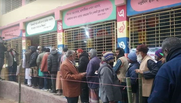রসিকের ২৬ নম্বর ওয়ার্ডে ভোটগ্রহণ চলছে