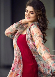 কার সঙ্গে নতুন ইনিংস শুরু করছেন শ্রাবন্তী?