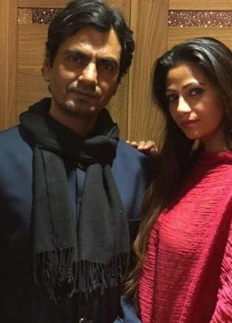 নওয়াজের স্ত্রীর নামে এফআইআর দায়ের