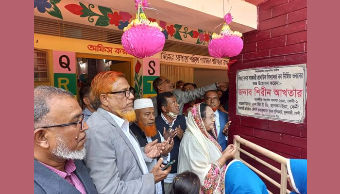 ছাগলনাইয়ায় বিদ্যালয়ের ভবন উদ্বোধন এমপি শিরীনের