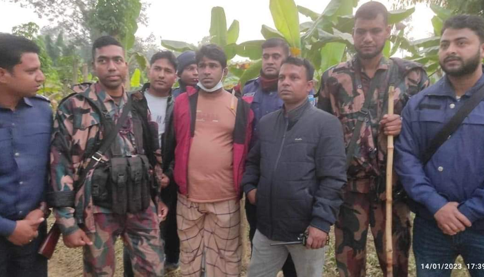 নাইক্ষ্যংছড়িতে পুলিশের সঙ্গে সংঘর্ষ, আটক ৩