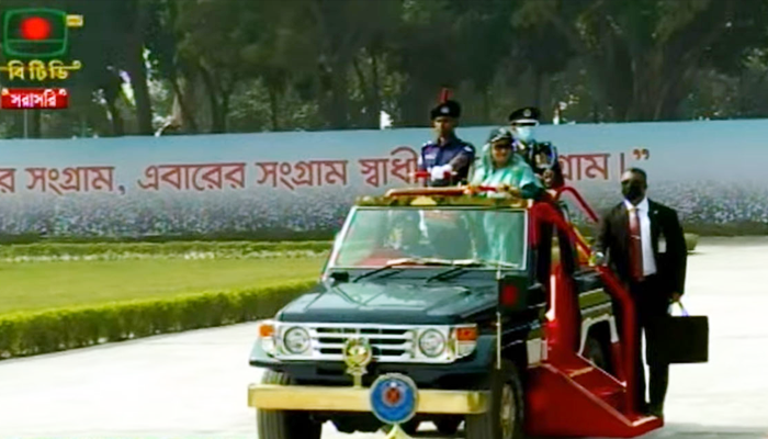 সারদায় প্রশিক্ষণ সমাপনী কুচকাওয়াজে প্রধানমন্ত্রী