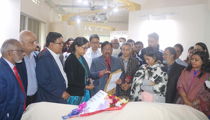 স্থপতি মোবাশ্বের হোসেনের মরণোত্তর দেহ হস্তান্তর