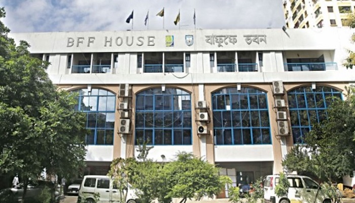 বাফুফে সম্পাদকসহ তিন কর্মকর্তাকে ফিফার নোটিশ