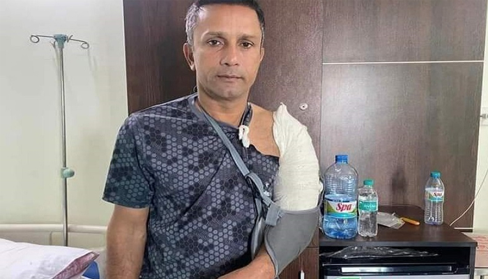 সবার কাছে দোয়া চাইলেন পাইলট