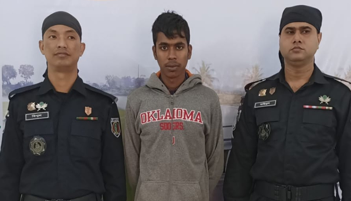 নেত্রকোণায় স্কুল ছাত্রীকে গণধর্ষণ: মূলহোতা গ্রেপ্তার