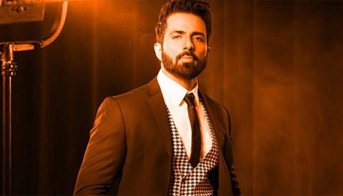 আবারও ত্রাতার ভূমিকায় সোনু সুদ