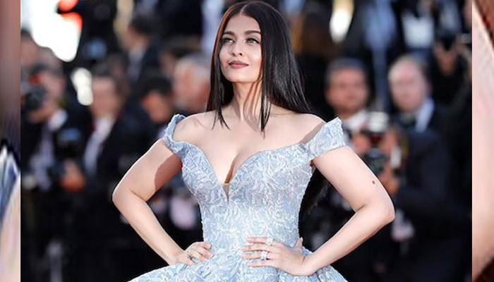 কর ফাঁকি দেওয়ায় ঐশ্বরিয়াকে আইনি নোটিশ