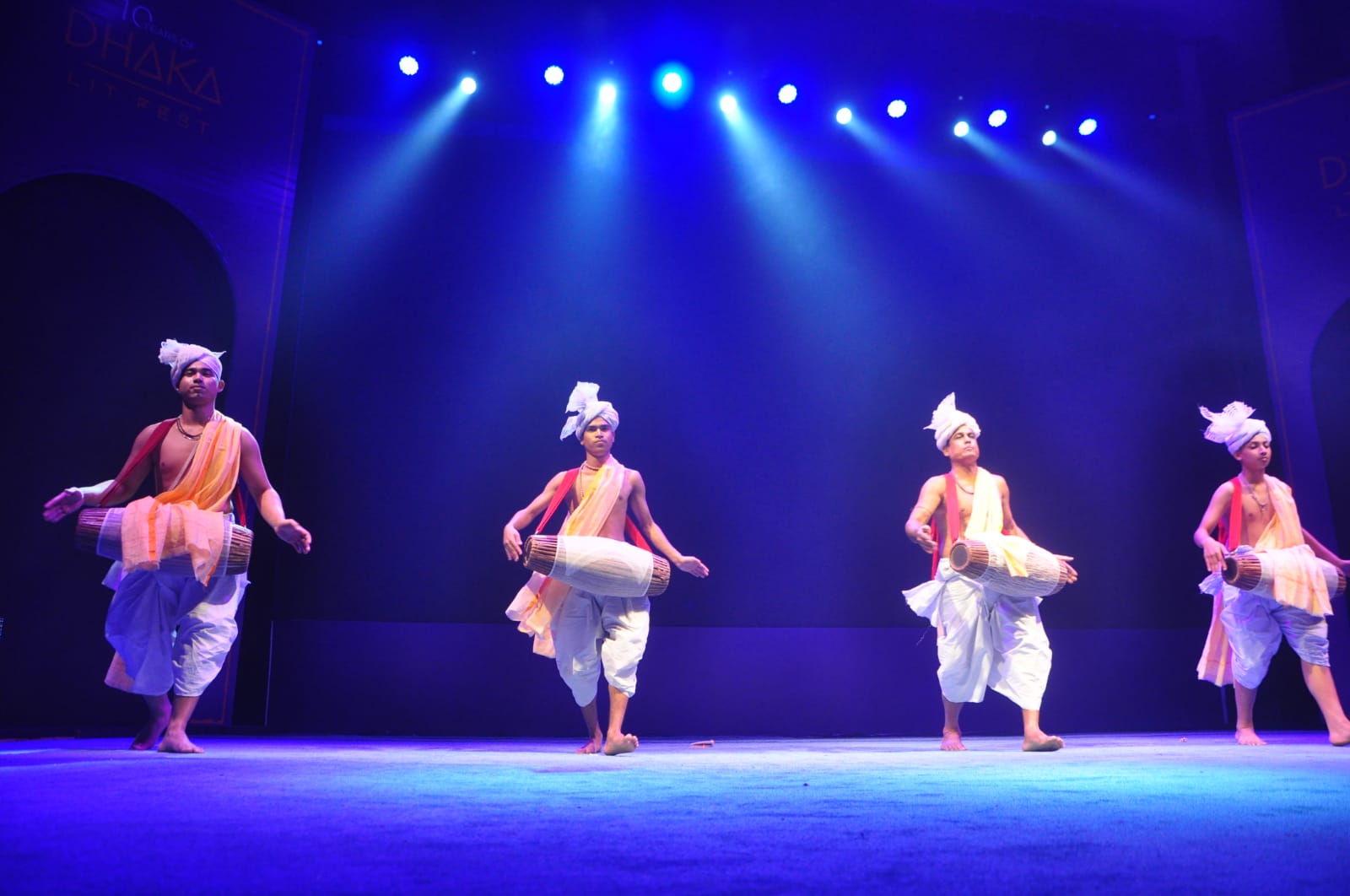 কুয়াশামাখা শীতে ১০ম লিট ফেস্টের উদ্বোধন