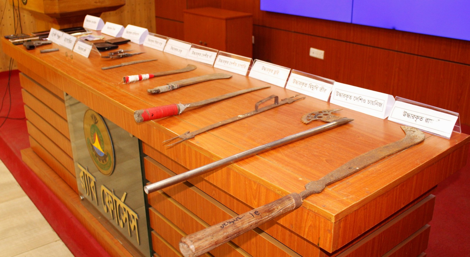 বিডিএসকে গ্রুপের ৮সদস্য গ্রেপ্তার