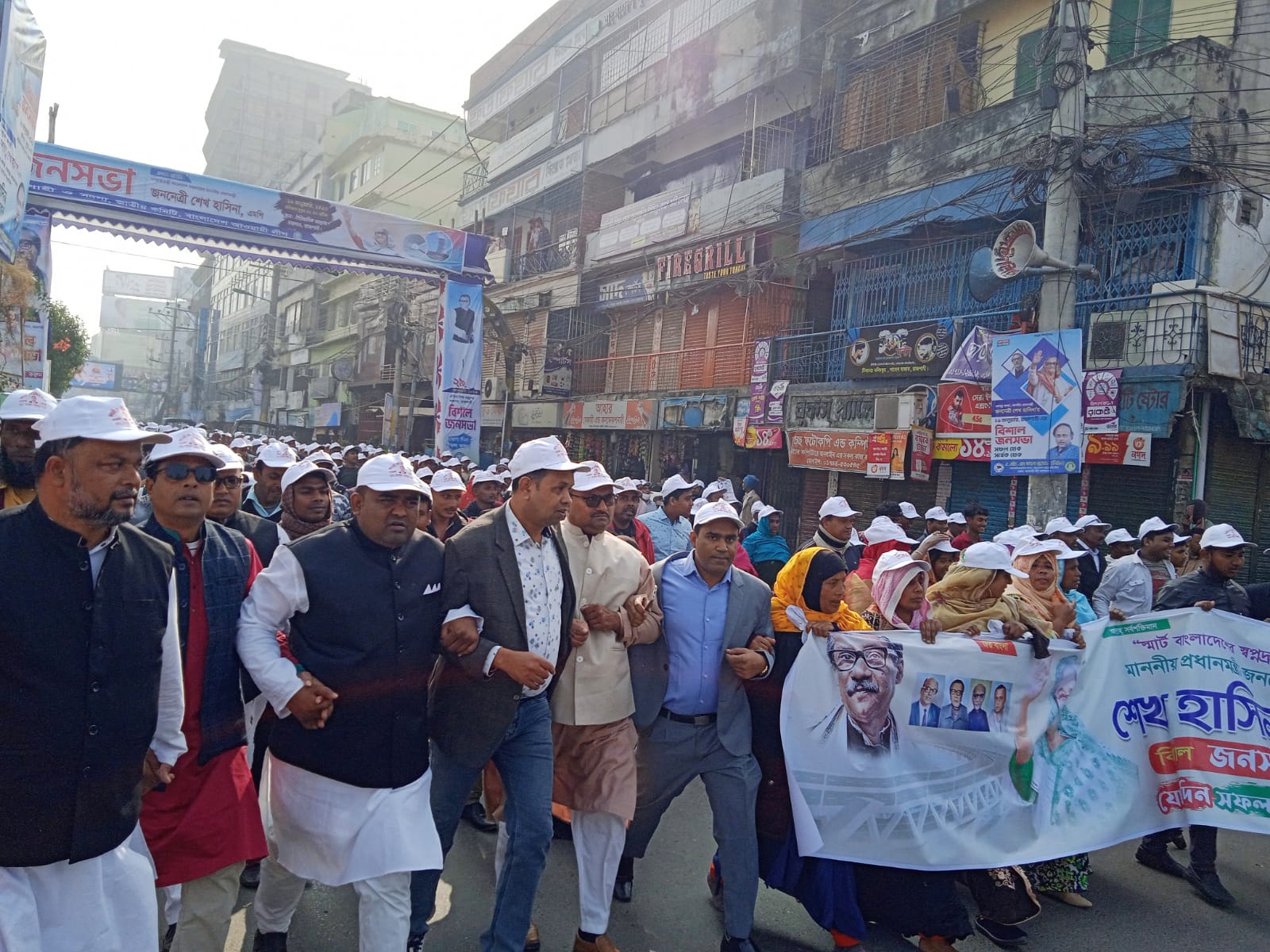 জনসমুদ্র রাজশাহী, সভাস্থল কানায় কানায় পূর্ণ