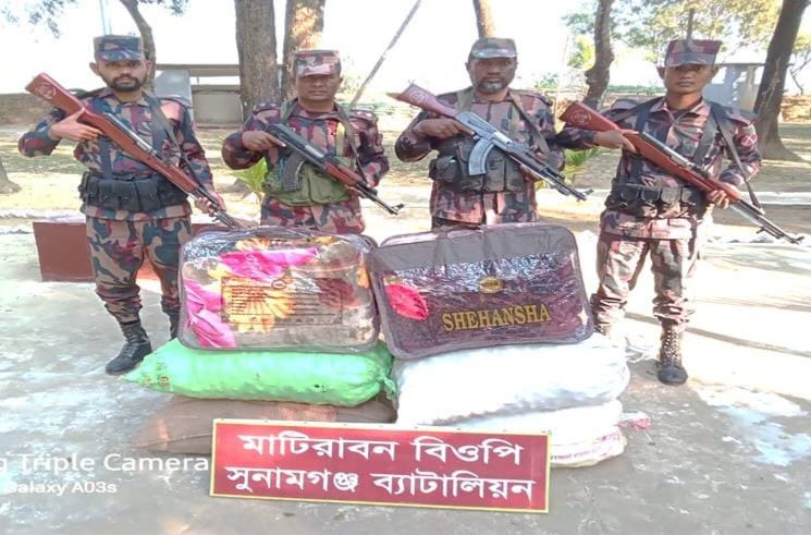 সুনামগঞ্জ সীমান্তে ভারতীয় মদ জব্দ