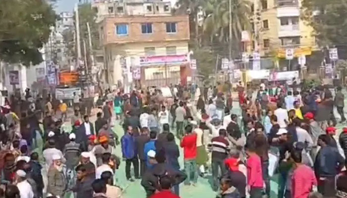 ফরিদপুরে বিএনপির গণঅবস্থানে হামলা, আহত ৫০