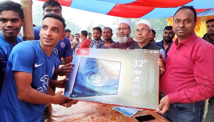 সরিষাবাড়ীতে ঝিনাই ক্রীড়া চক্র চ্যাম্পিয়ন