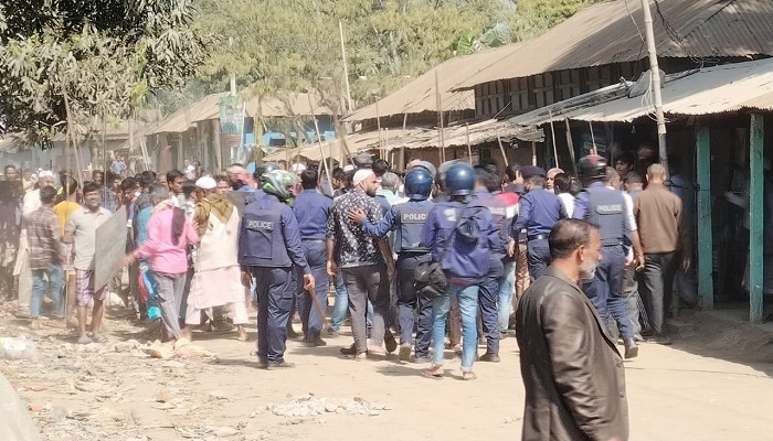 মদনে ছাত্রলীগকে নিষ্ক্রিয় বলায় ধাওয়া পাল্টা ধাওয়া