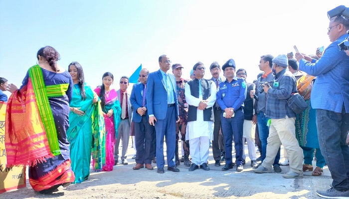 প্রধানমন্ত্রীর মুখ্য সচিবের সোনাহাট স্থলবন্দর পরিদর্শন