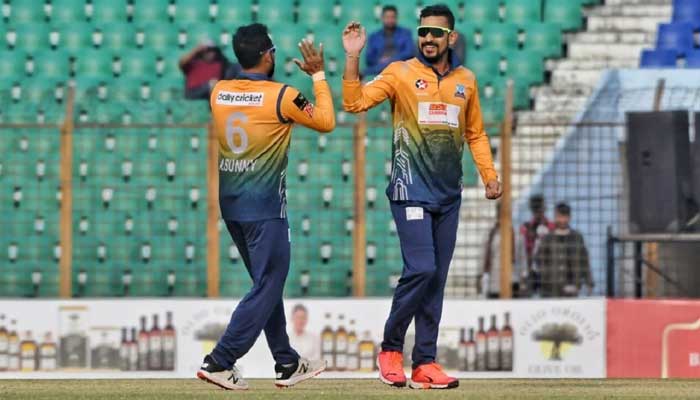 বিপিএলে বিদেশিদের টেক্কা দিয়ে স্থানীয়রা শীর্ষে